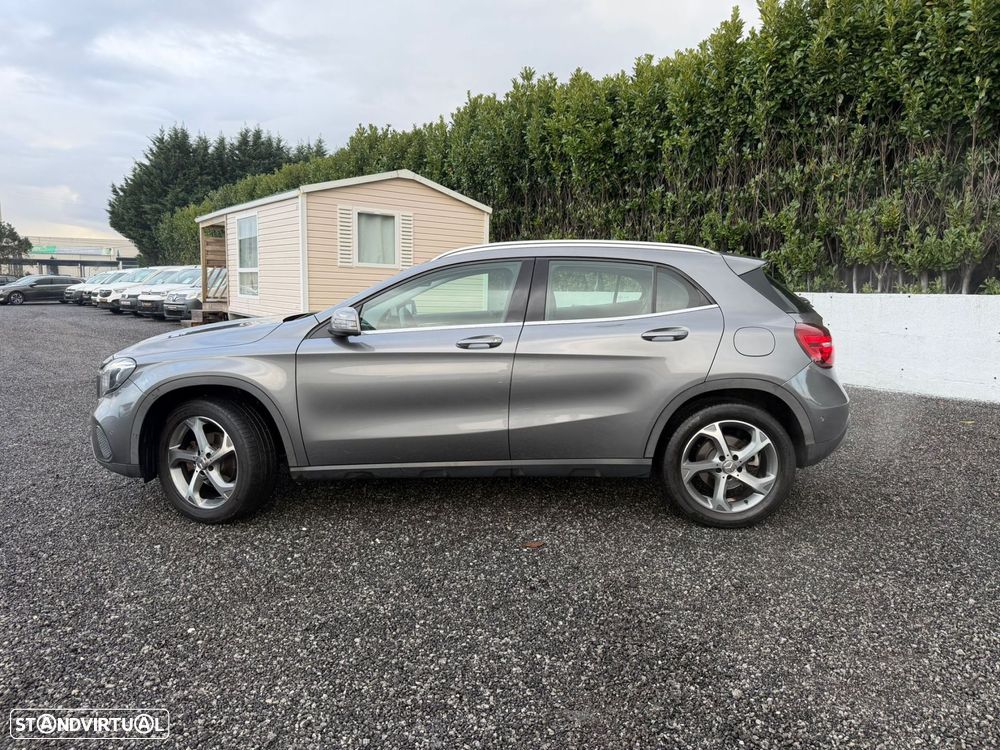 Mercedes-Benz GLA 180 CDI Urban - 11