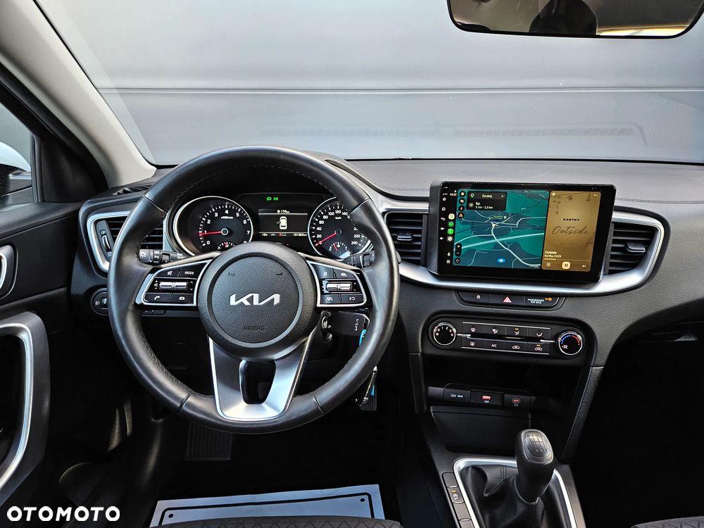 Kia Ceed 1.5 T-GDI S - 10