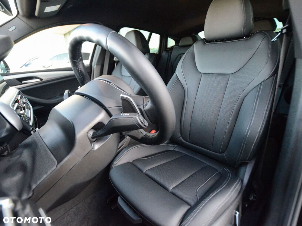 BMW X4 - 31