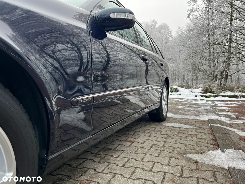 Mercedes-Benz Klasa E 320 T Elegance - 34