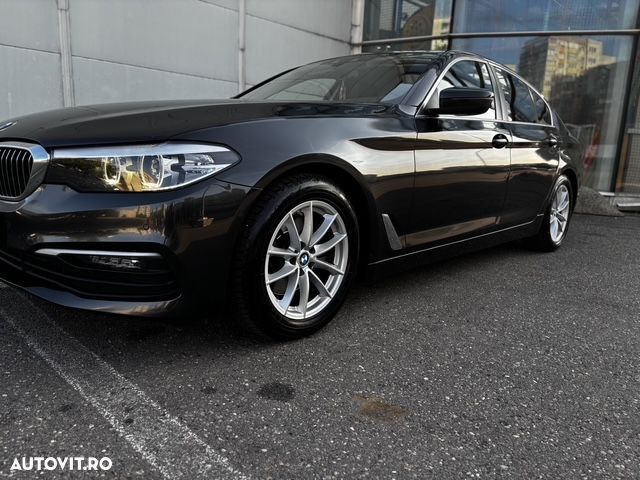 BMW Seria 5 520d AT - 6