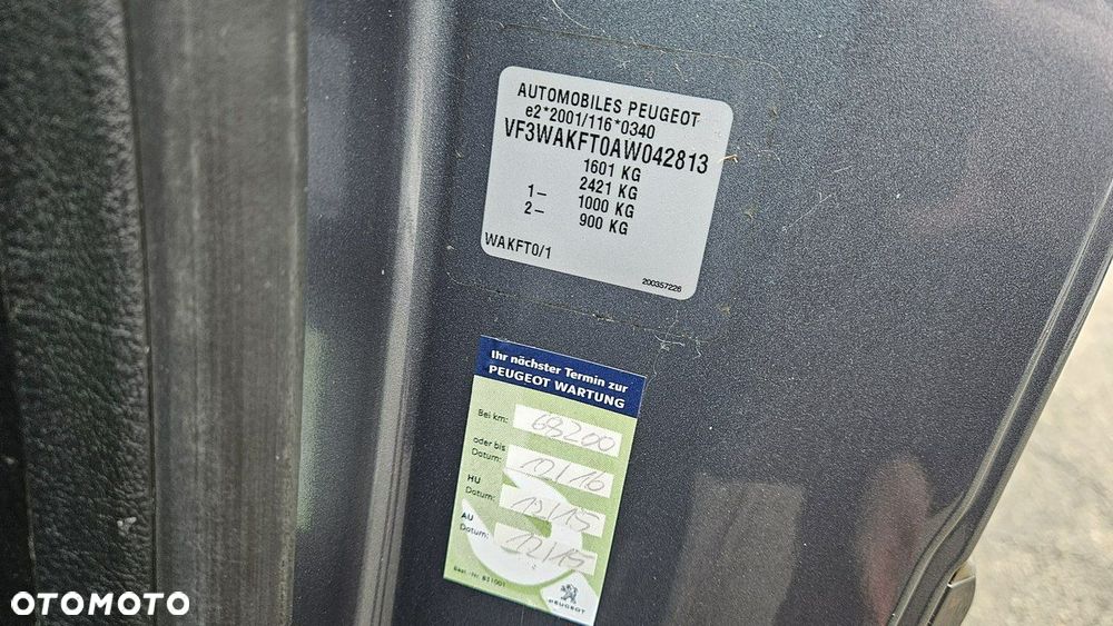 Peugeot 207 - 24
