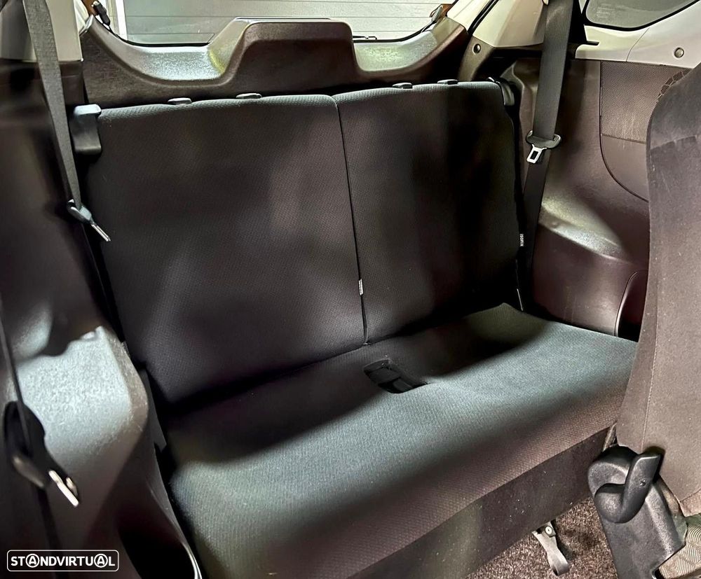 Toyota iQ 1.0 VVT-i 2 EP - 28