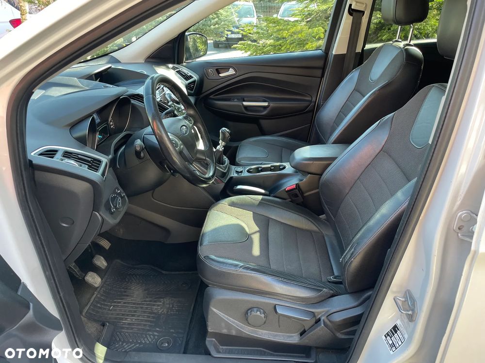 Ford Kuga 2.0 TDCi Titanium - 12