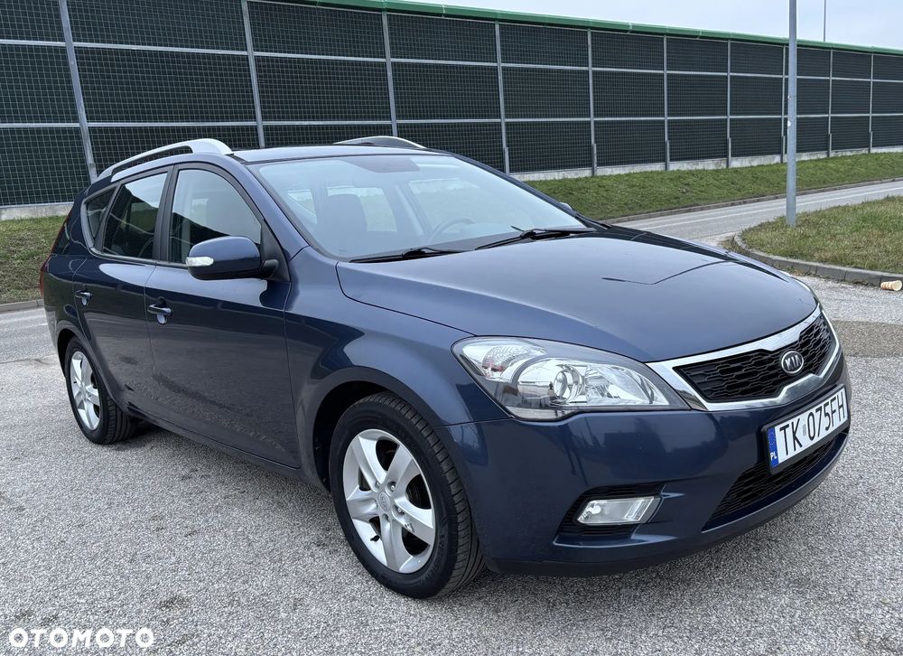 Kia Ceed 1.6 CRDi 90 Spirit - 1