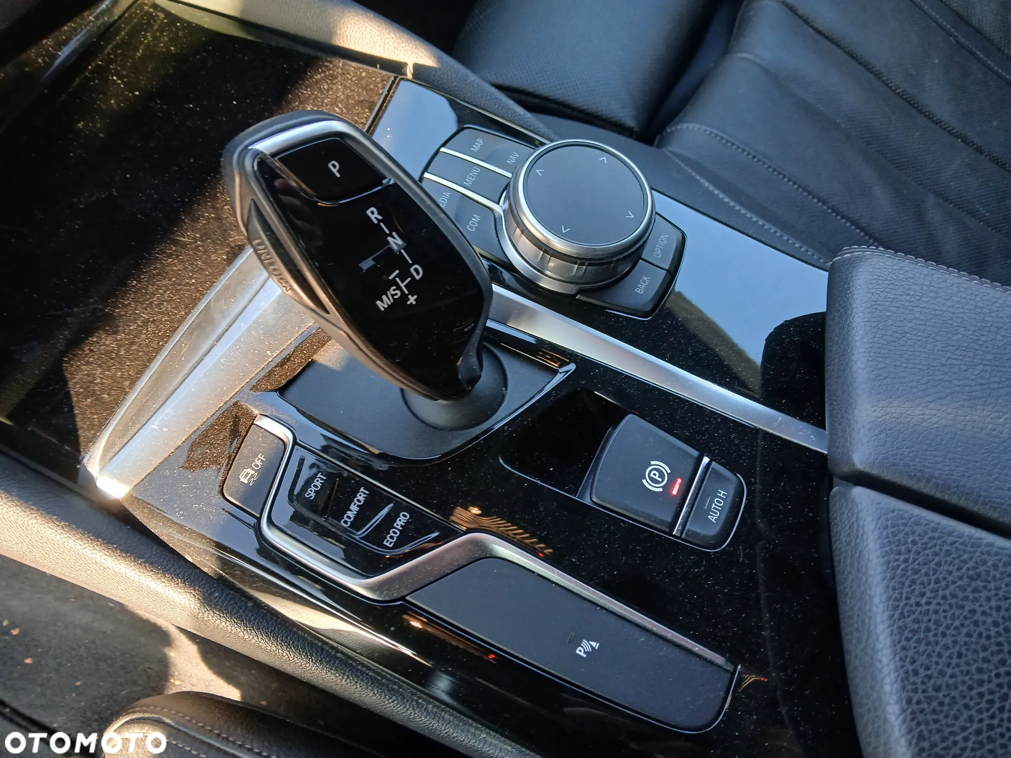 BMW Seria 5 530d Touring Sport Line - 13