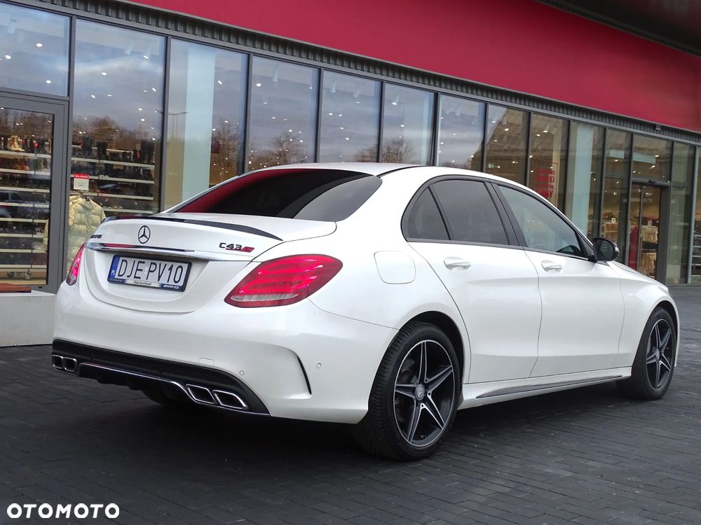 Mercedes-Benz Klasa C 200 7G-TRONIC AMG Line - 1