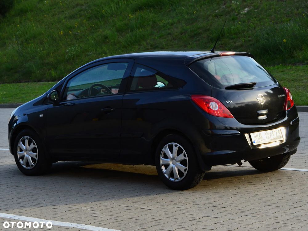 Opel Corsa 1.4 16V Cosmo - 4