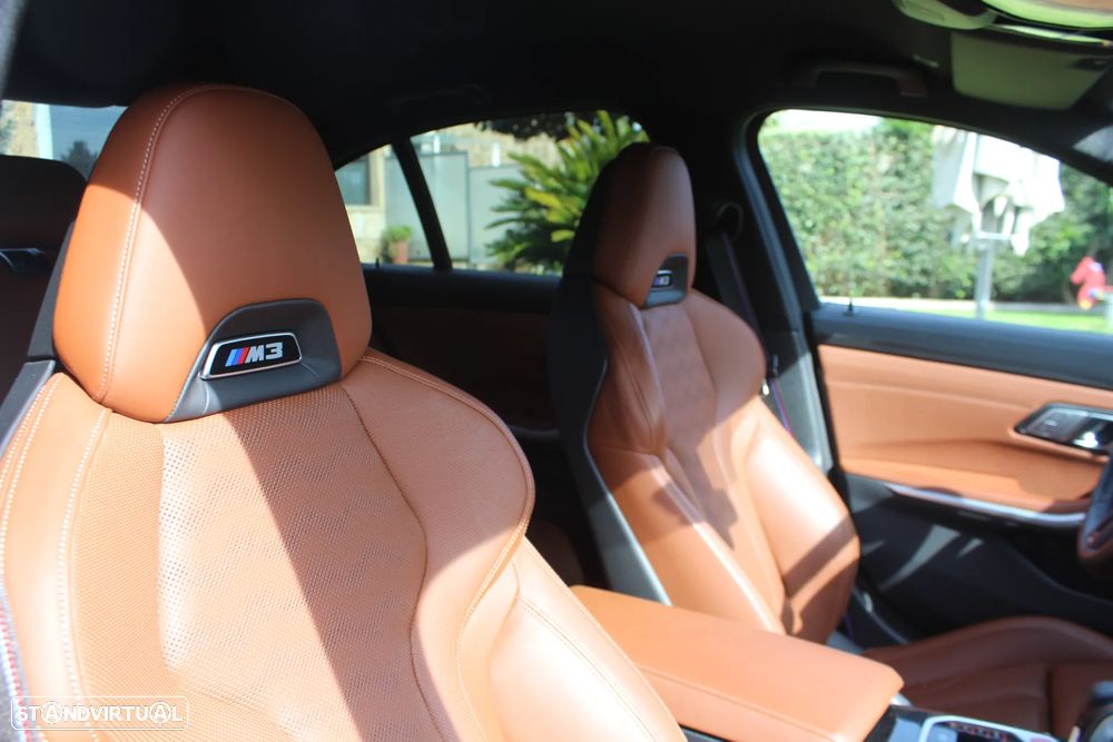 BMW M3 Competition xDrive Pack 50 anos M - 27