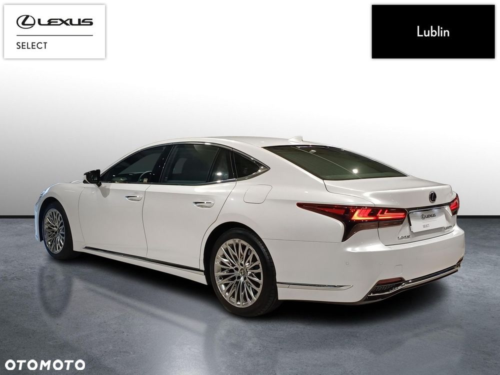 Lexus LS - 3