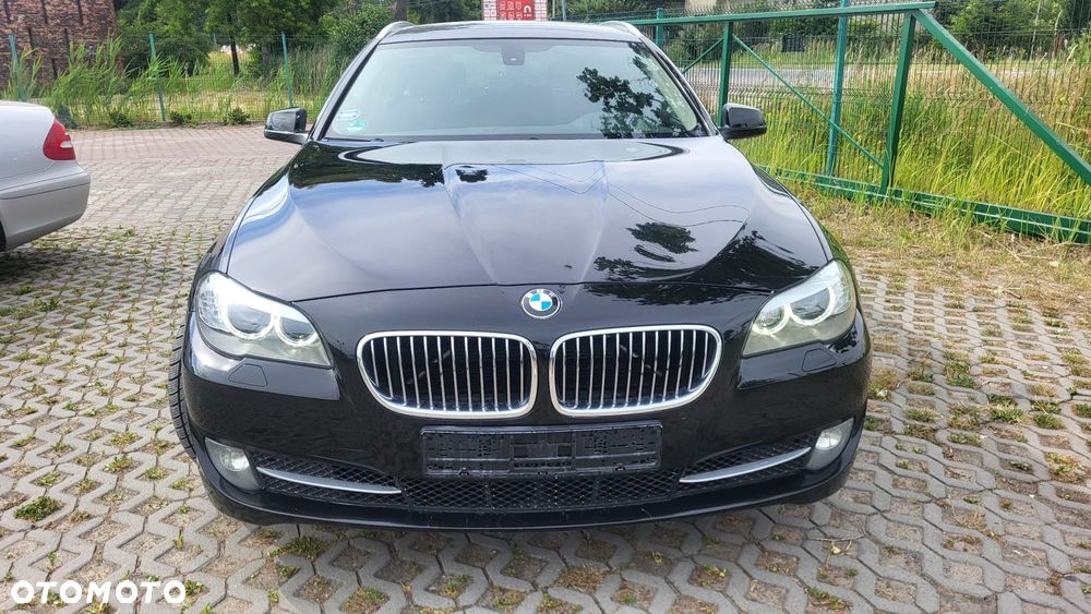 BMW Seria 5 520d Touring - 23