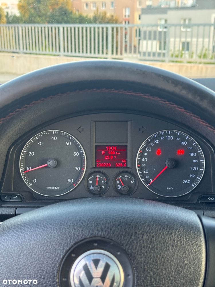 Volkswagen Golf - 11