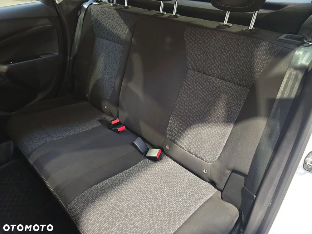 Opel Crossland X - 17