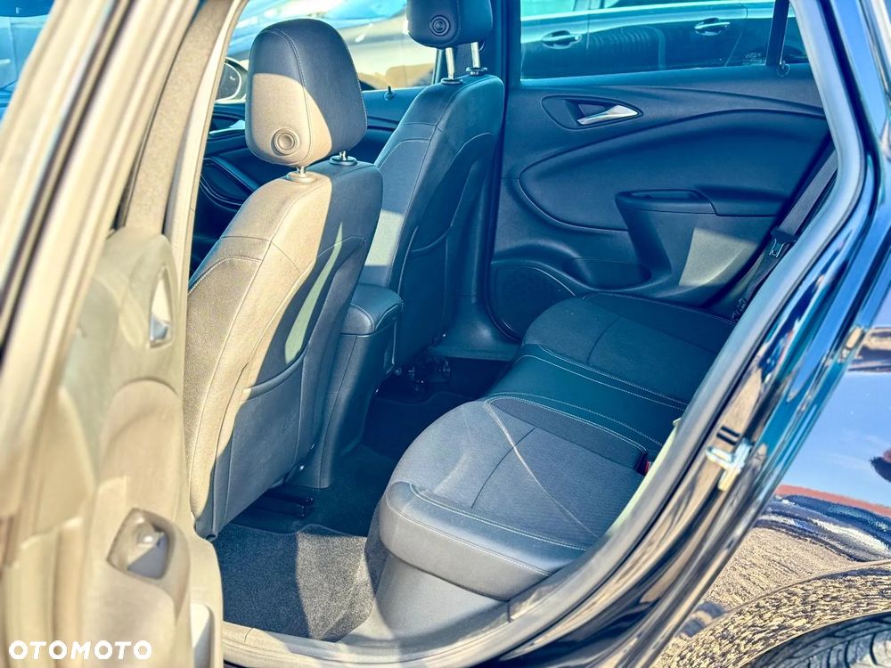 Opel Astra 1.4 Turbo Sports Tourer Innovation - 35