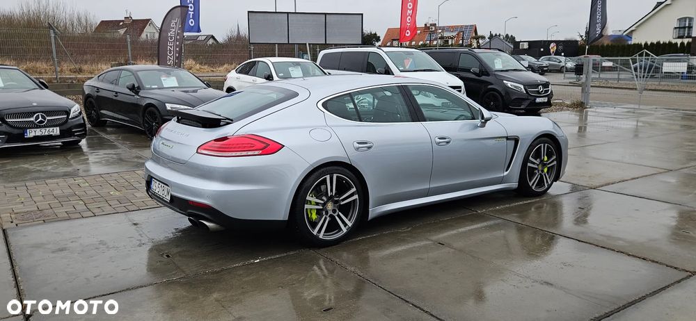 Porsche Panamera - 13