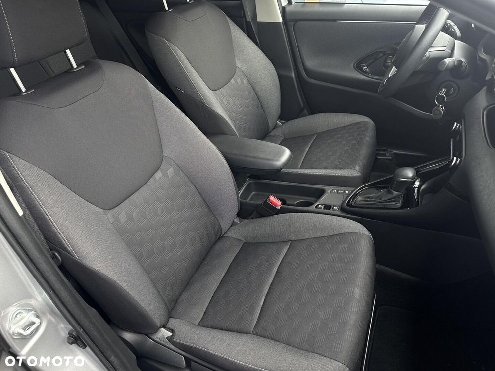 Toyota Yaris Hybrid 1.5 Style - 13