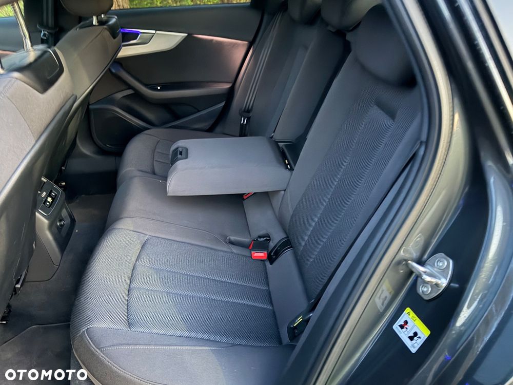 Audi A4 Limousine 35 TFSI mHEV S tronic - 24