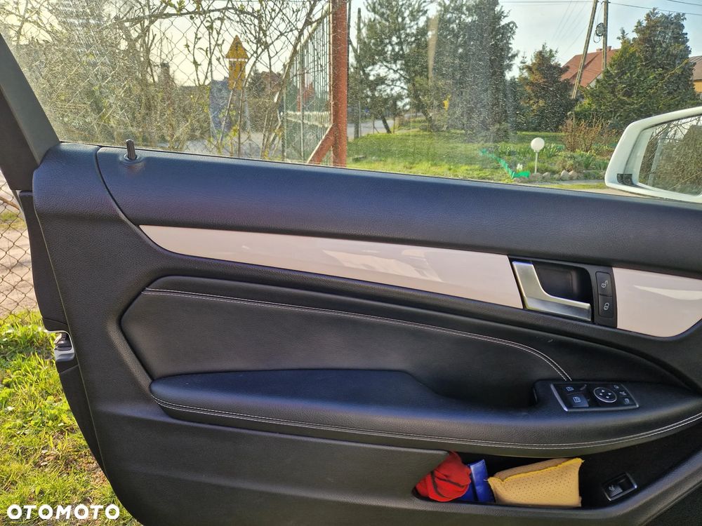 Mercedes-Benz Klasa C 250 CDI DPF Sport 7G-TRONIC - 11