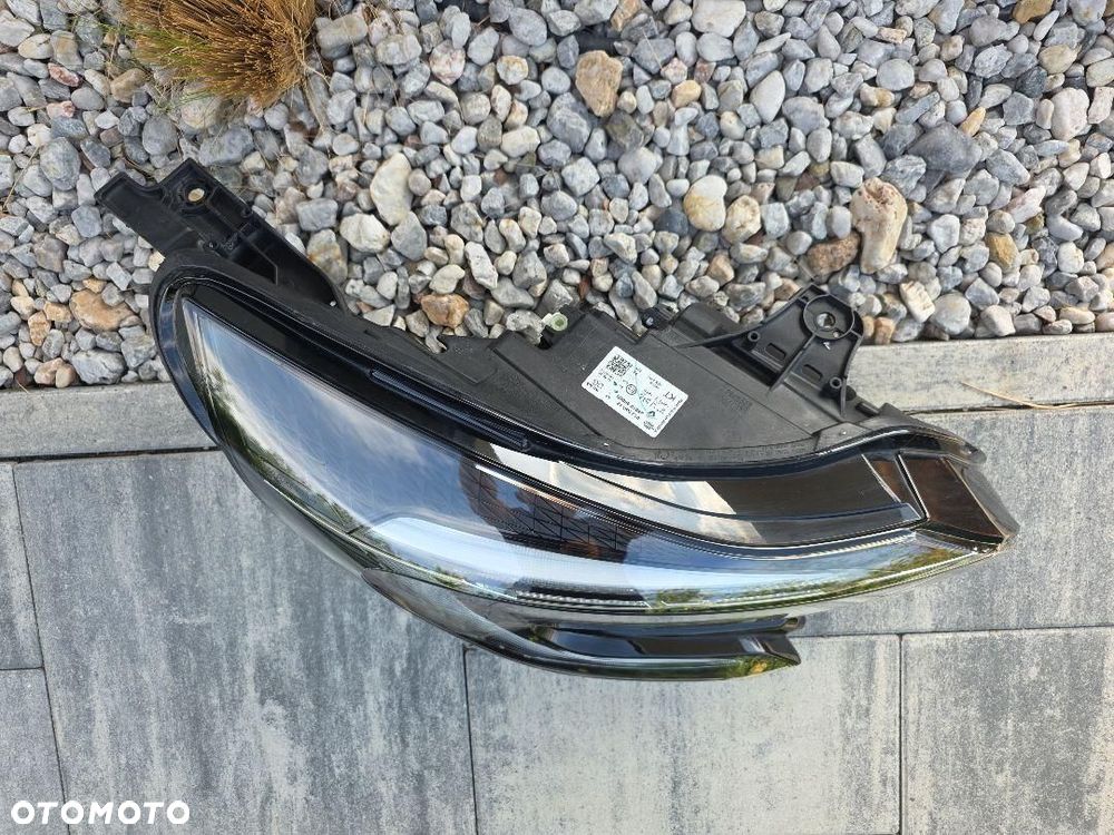 RENAULT CAPTUR 2 II Prawa Kompletna Full Led 260104900R Długi Led Chrom - 7