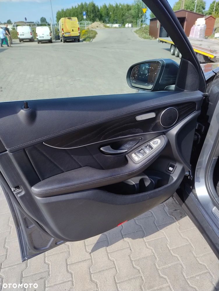 Mercedes-Benz GLC - 9