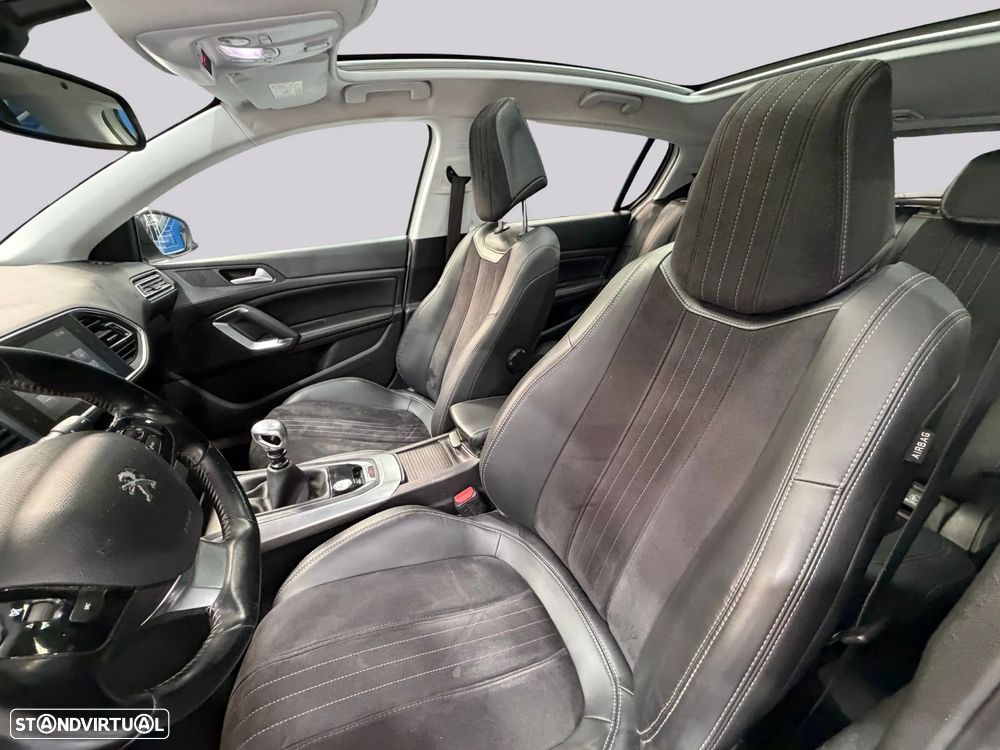 Peugeot 308 - 11