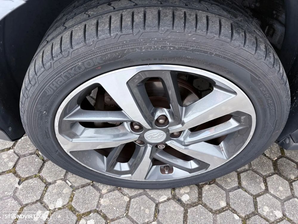 Hyundai Kauai 1.0 T-GDi Premium Tec.Preto - 12