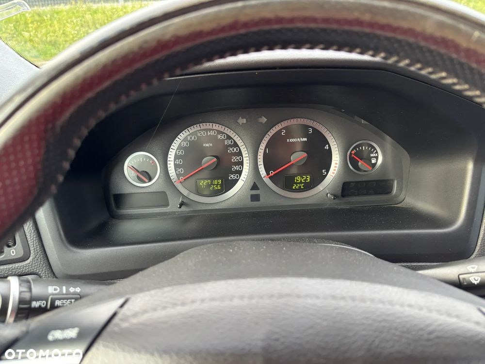 Volvo V70 2.4D RDesign - 19