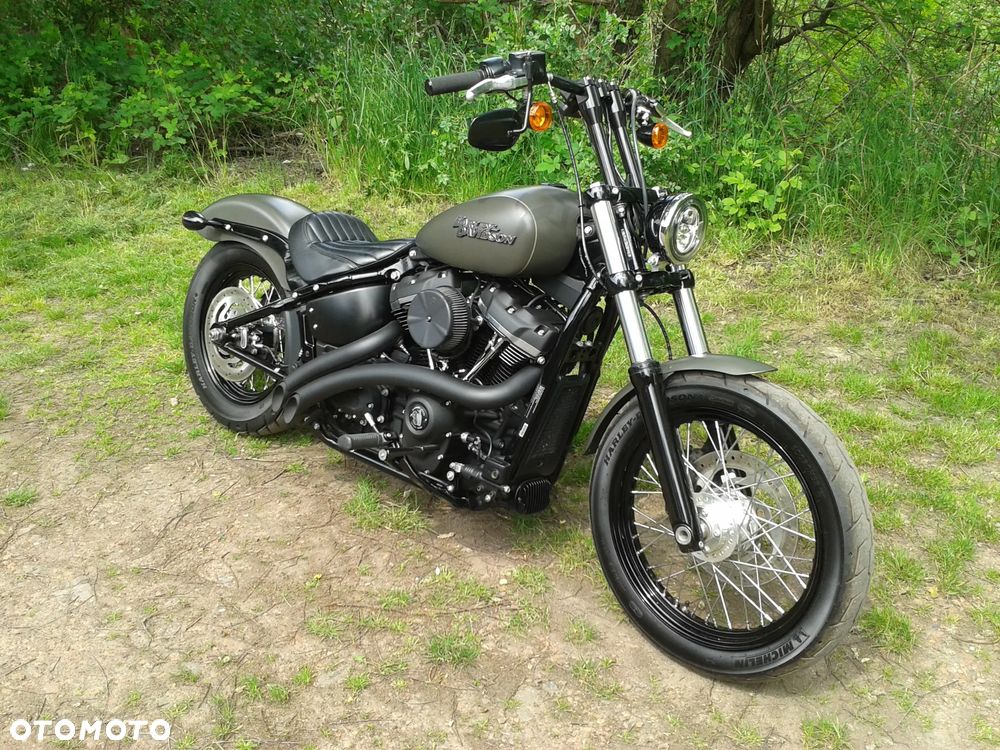 Harley-Davidson Softail Street Bob - 3