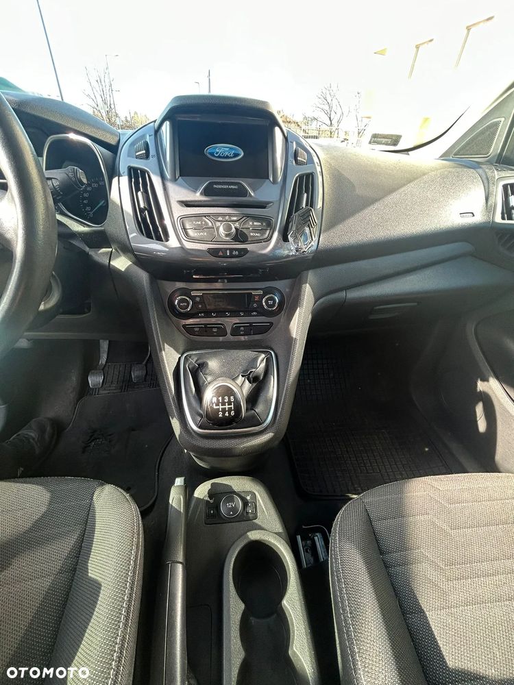 Ford Tourneo Connect Gr 1.5 TDCi Titanium - 4