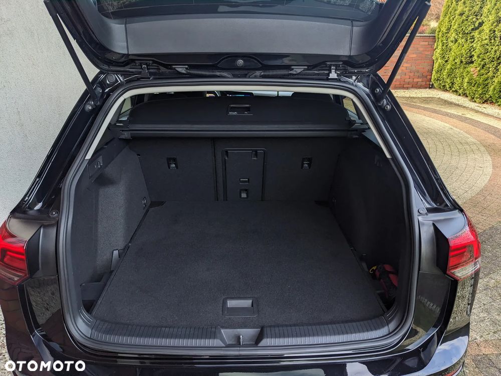 Volkswagen Golf Variant - 13