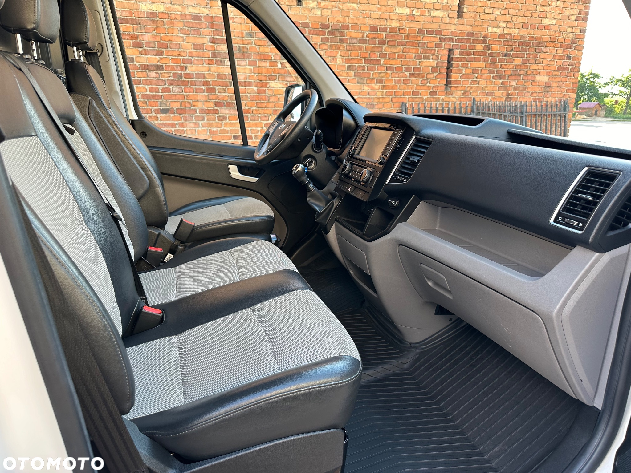 Hyundai H350 - 13