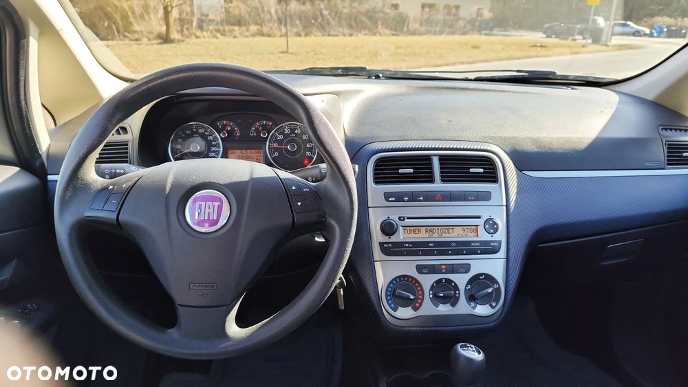 Fiat Grande Punto - 4