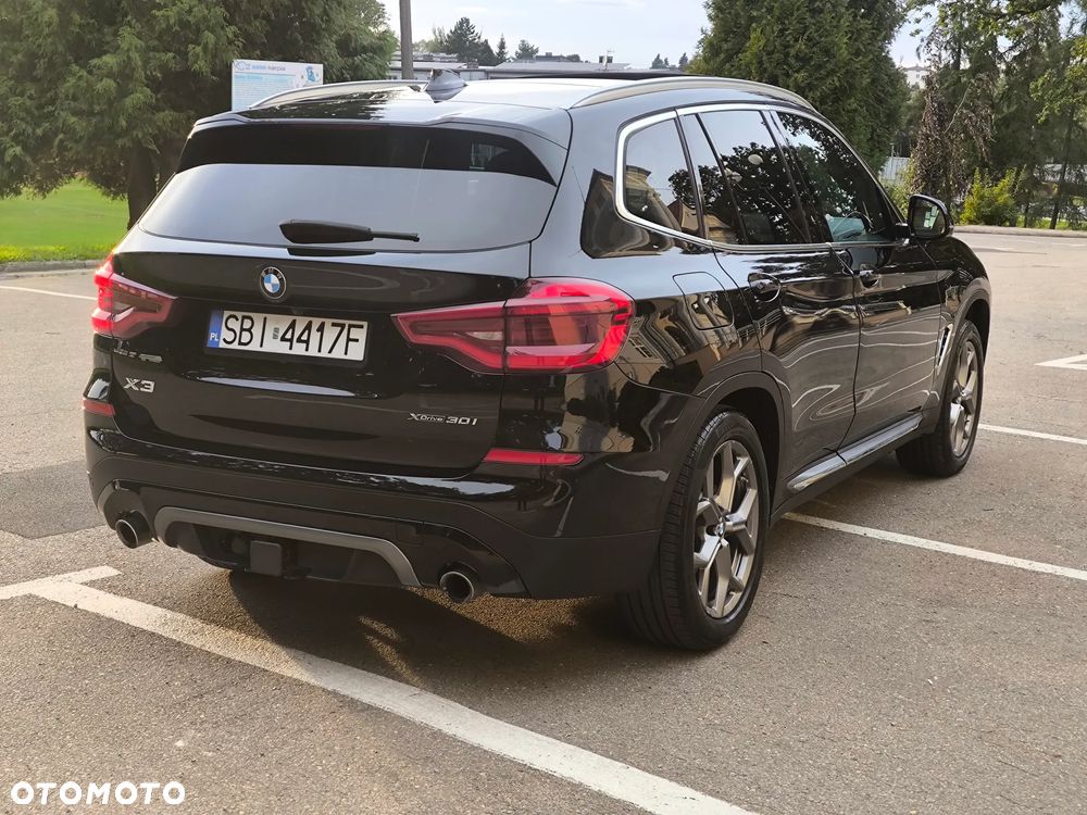 BMW X3 xDrive30i Luxury Line - 7