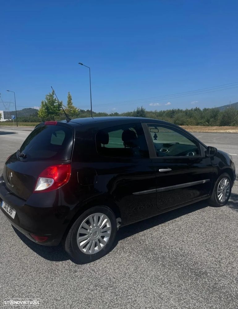 Renault Clio 1.2 16V GT - 2