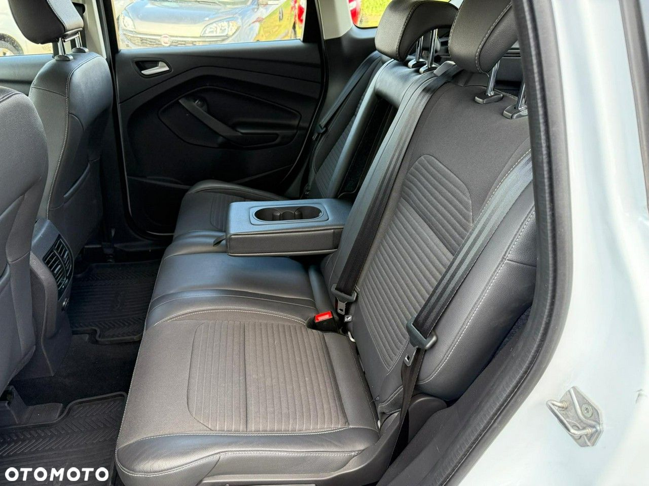 Ford Kuga - 16