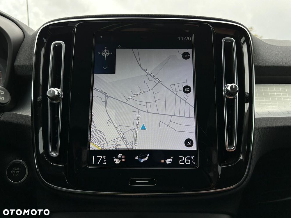 Volvo XC 40 T3 Momentum - 28