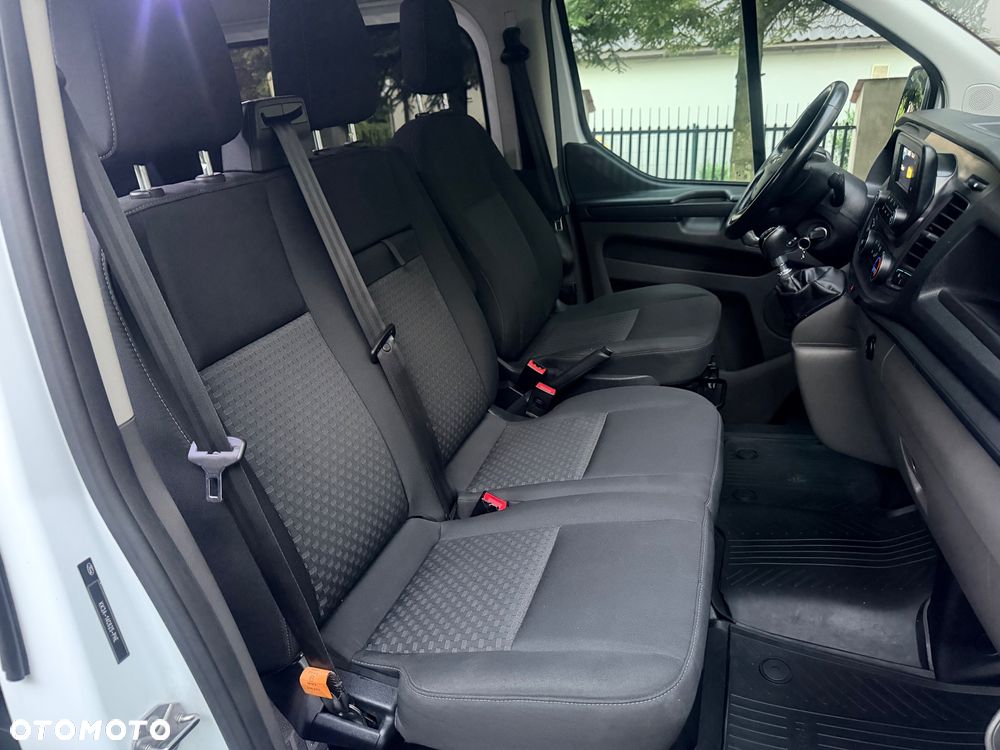 Ford Transit Custom BRYG. 6 OSÓB - L2H1 - SALON POLSKA - Bezwypadkowy - FAKTURA VAT 23% - Najmocniejsza Wersja 170km - PEŁNA HISTORIA SERWISOWA - ORYGINALNY PRZEBIEG - 36