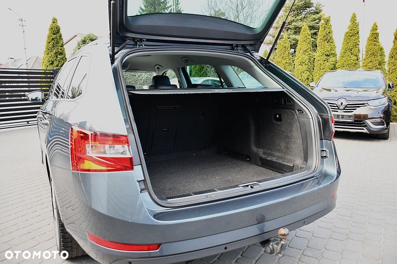 Skoda Superb 2.0 TDI DSG Style - 26