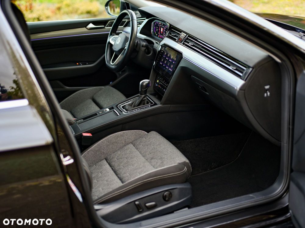 Volkswagen Passat 2.0 TDI SCR Style DSG - 21