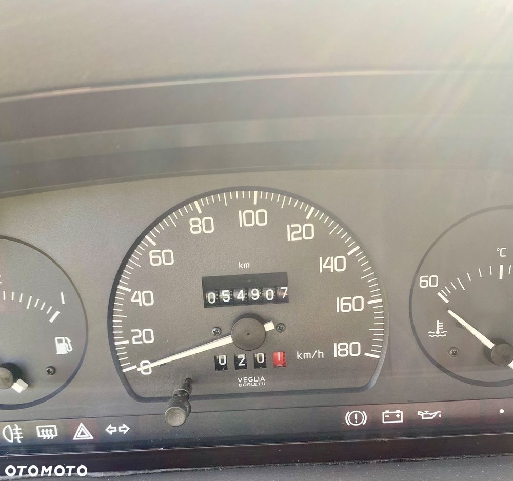 Fiat Uno 1.0 Fire - 2