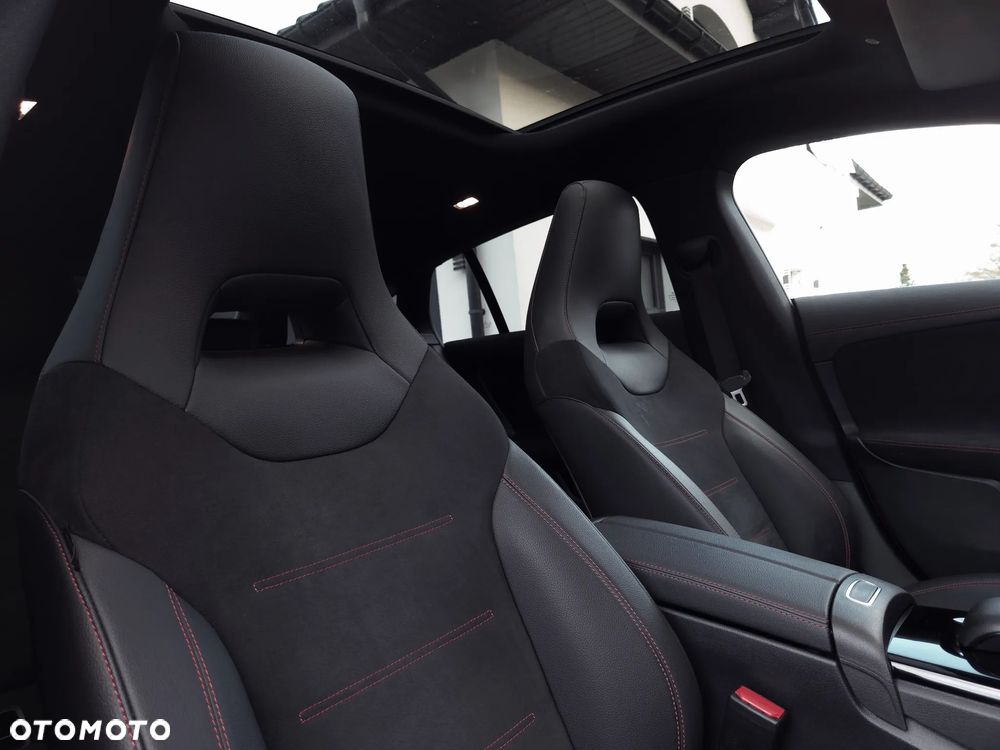 Mercedes-Benz CLA 220 d 4-Matic AMG Line 8G-DCT - 20