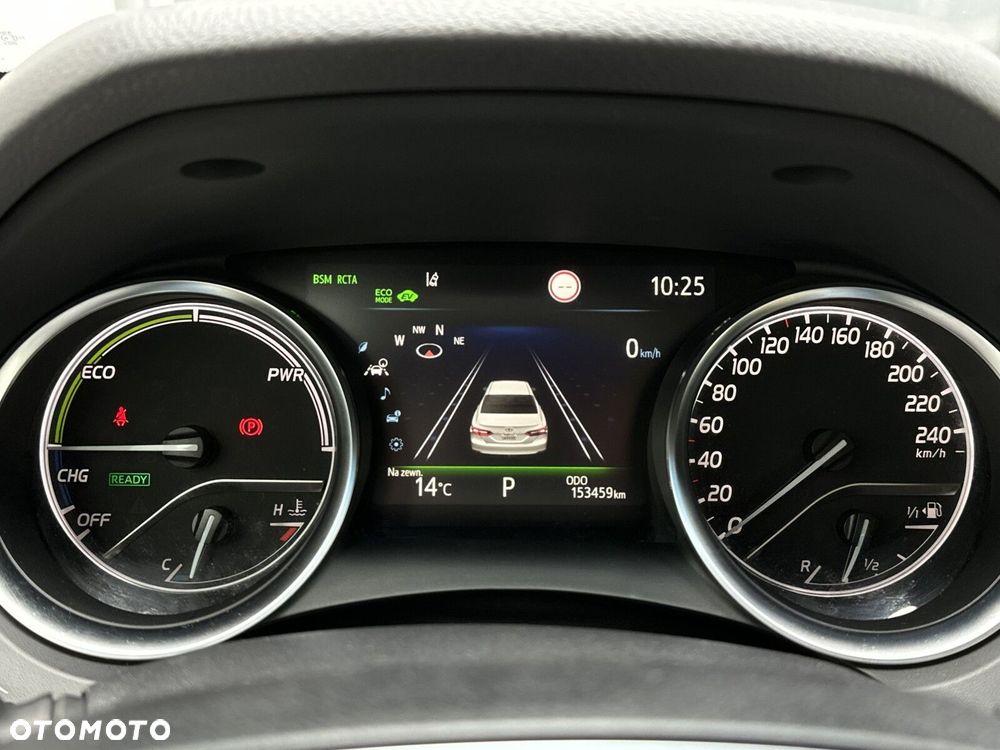 Toyota Camry - 17