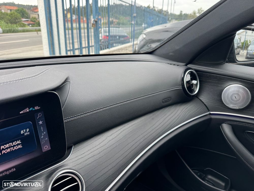 Mercedes-Benz E 300 de AMG Line - 26