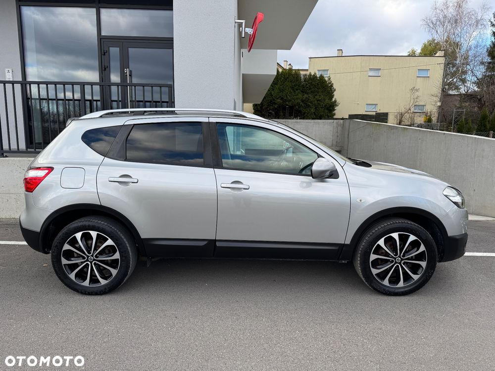 Nissan Qashqai 2.0 4 x 4 lounge - 6