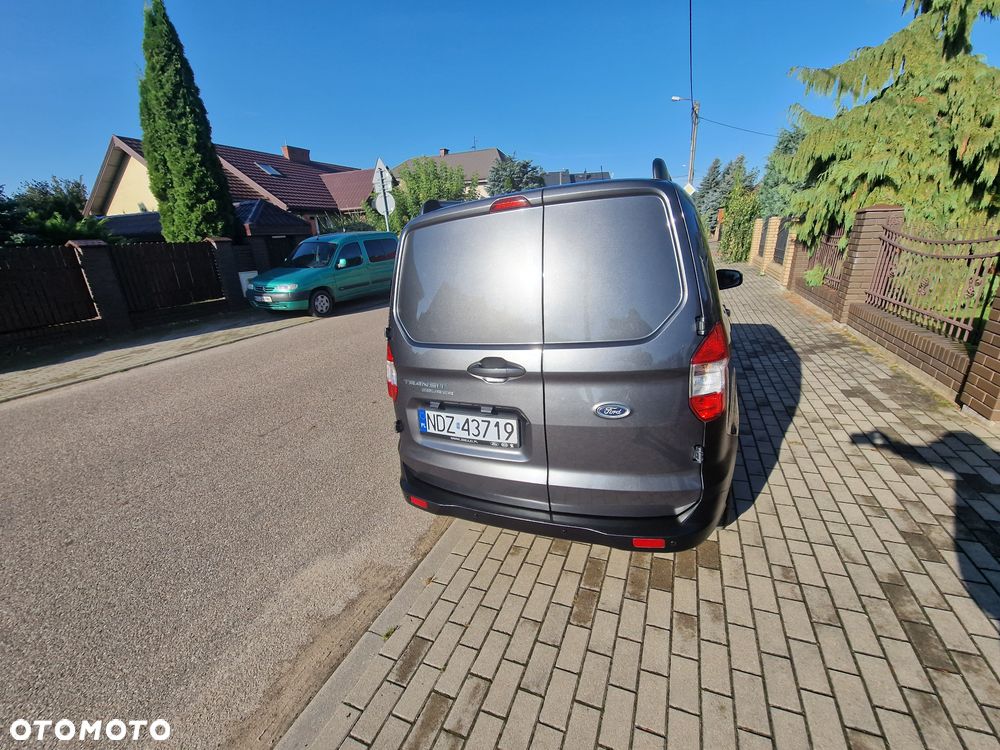 Ford Transit Courier - 2