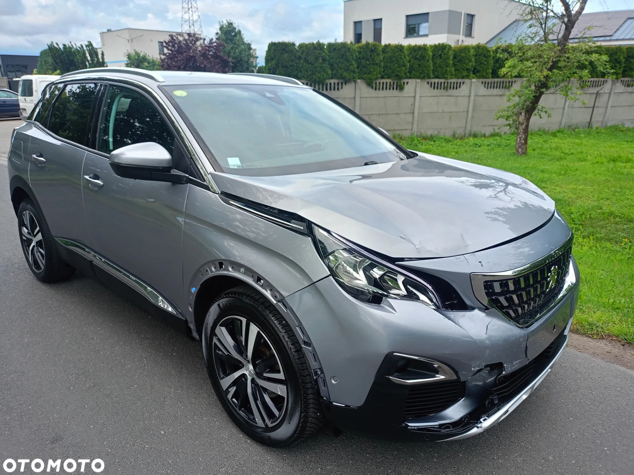 Peugeot 3008 BlueHDi 130 Stop & Start EAT8 Allure - 4