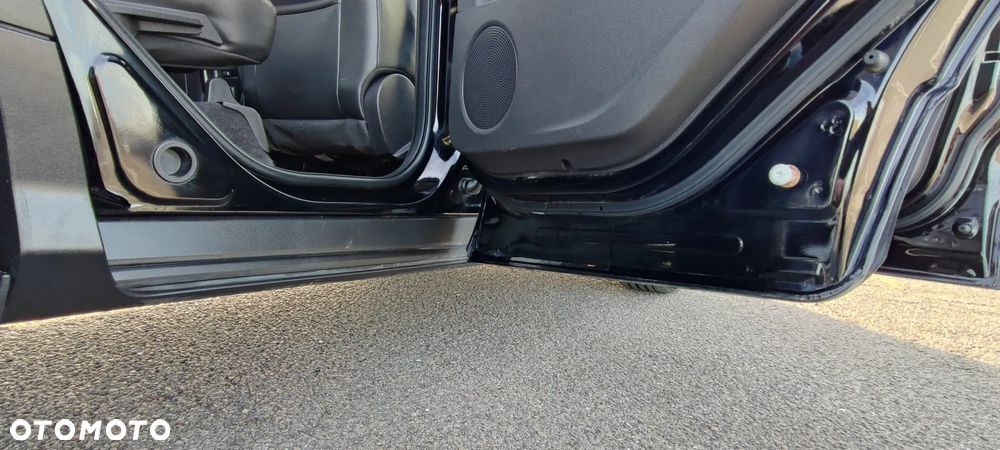 Ford Escape 2.0 EcoBoost AWD Titanium - 30