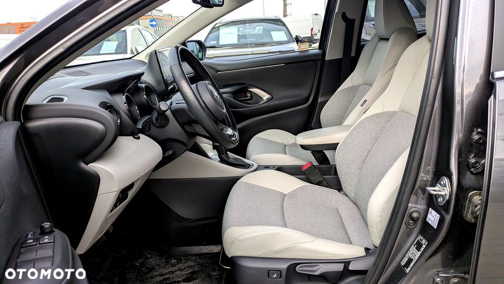 Toyota Yaris Hybrid 1.5 Executive - 8