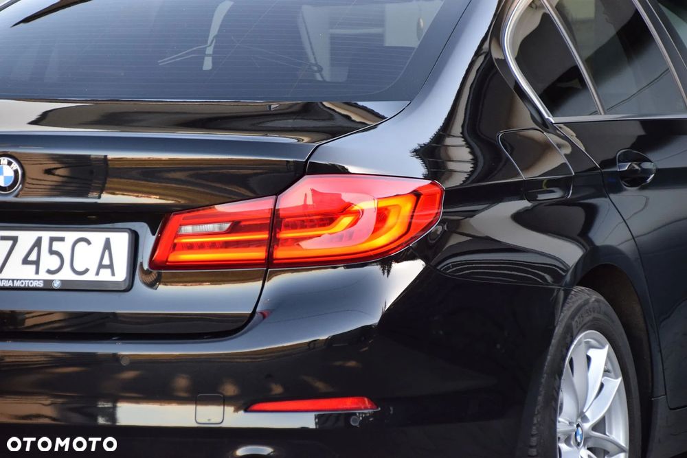 BMW Seria 5 518d - 8