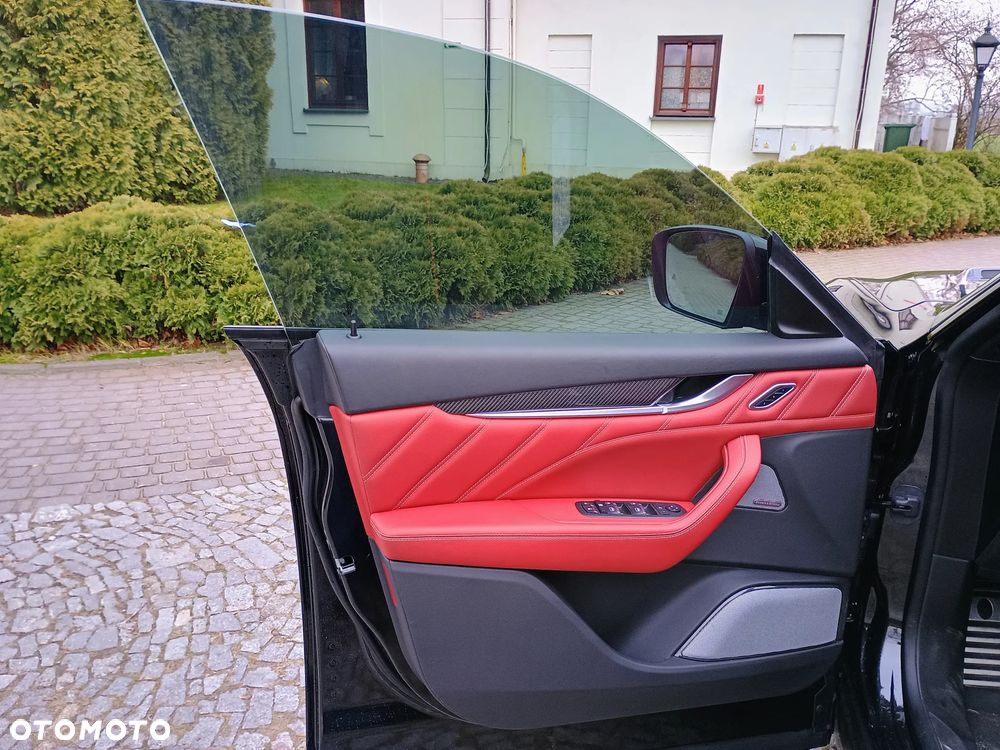 Maserati Levante Trofeo - 17